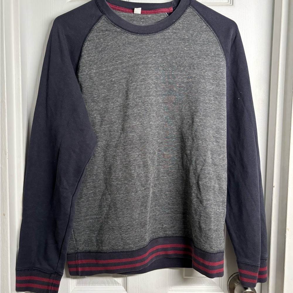 🍍2 for $20! Uniqlo Men’s Pullover Sweatshirt
